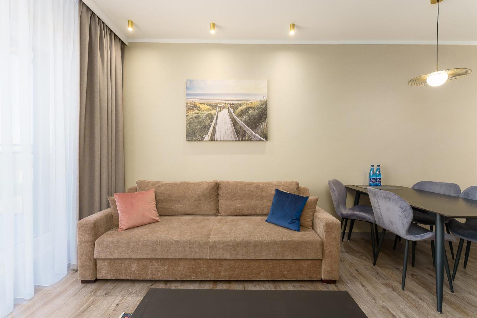 Bel Mare Holiday Apartments Near The Beach With Parking By Noclegi Renters Miedzyzdroje Exteriör bild